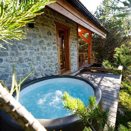 Les Chalets De Chanteloube "Chalets Insolites & Spa" Chorges Dış mekan fotoğraf