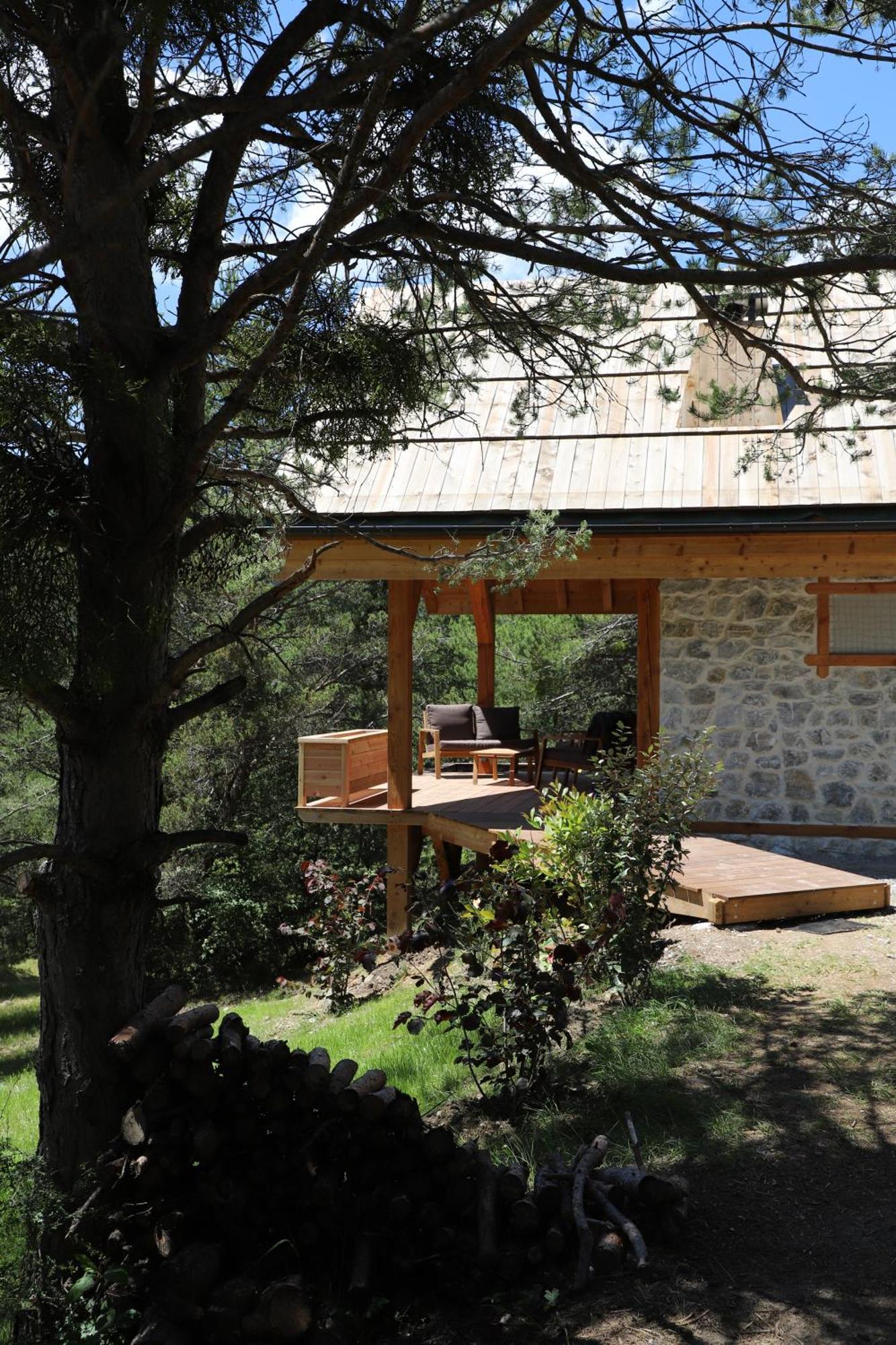 Les Chalets De Chanteloube "Chalets Insolites & Spa" Chorges Dış mekan fotoğraf